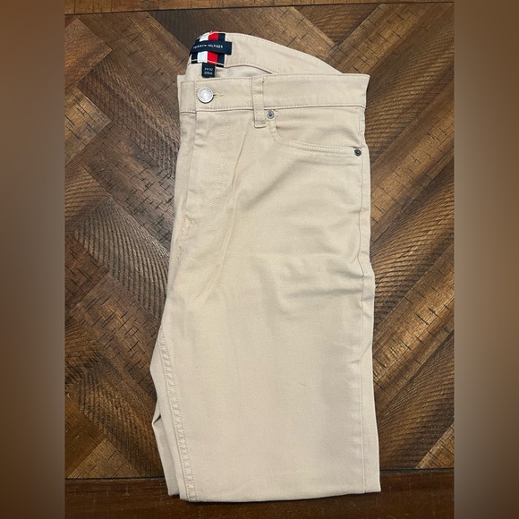 Men’s Tommy Hilfiger Khakis - Picture 2 of 4